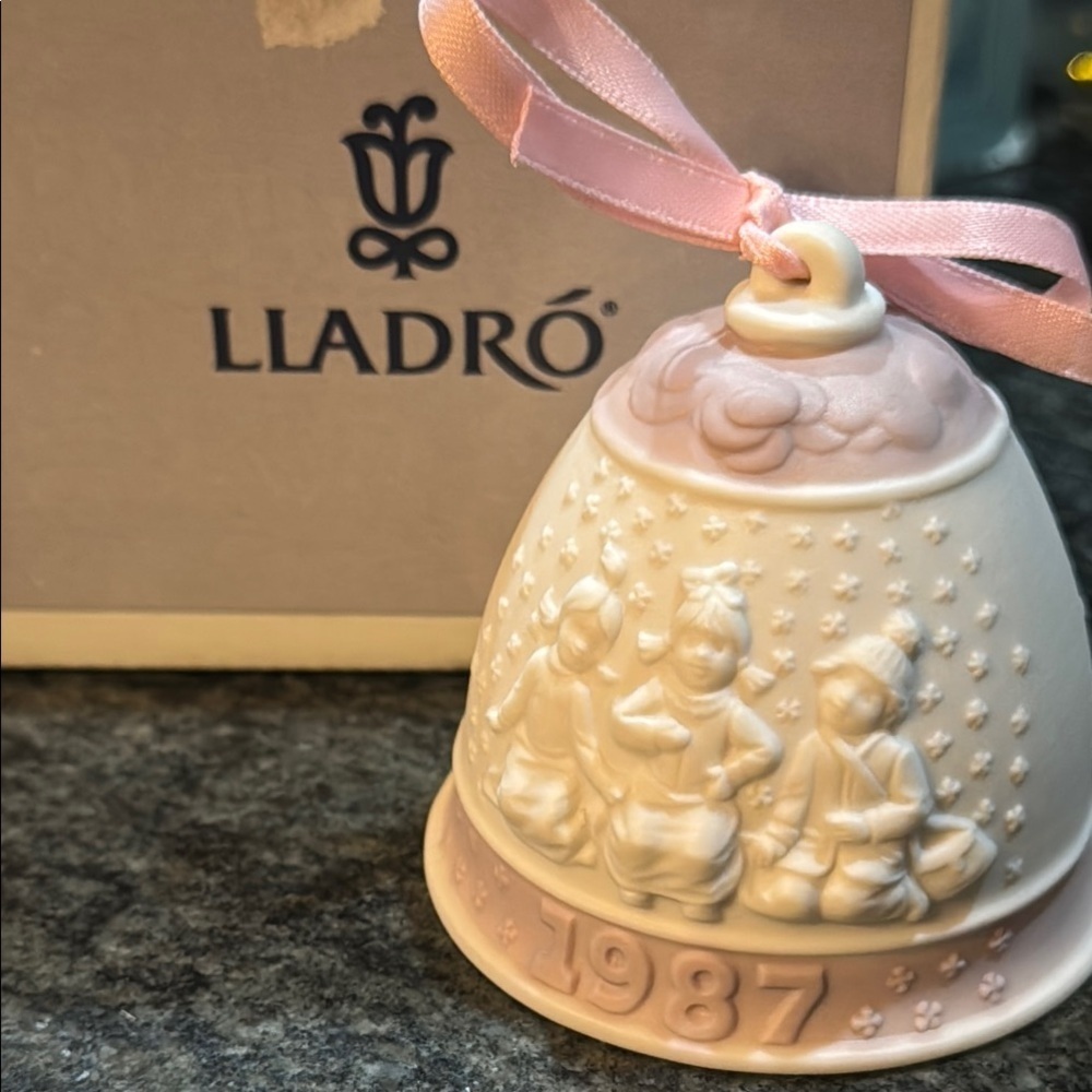 Lladro Pink and Cream 1987 Christmas Decorative Bell